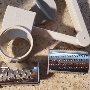 Pampered chef cheese grater